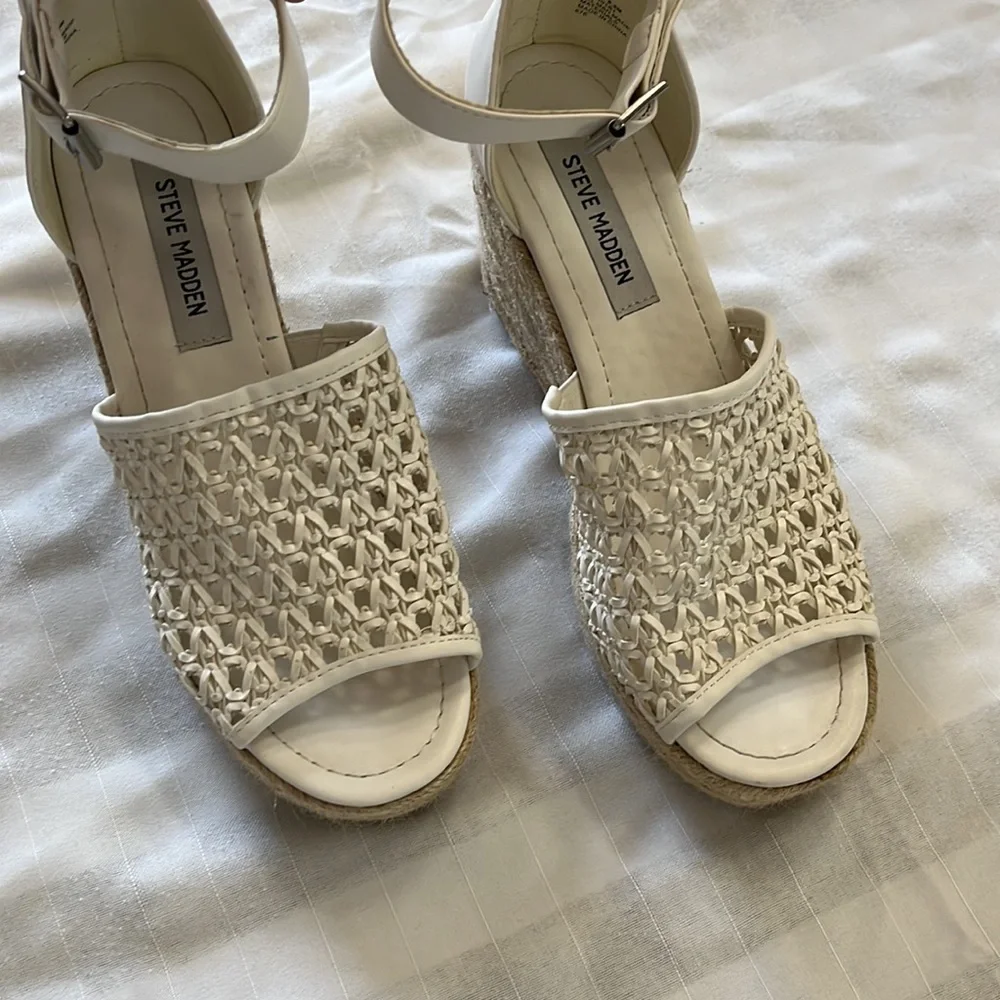 Steve Madden Joni espadrille white wedge platform sandals heels Size 8.5